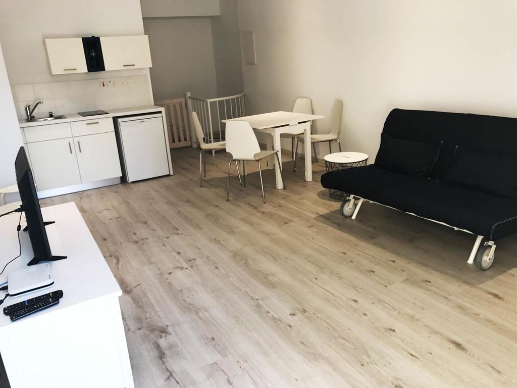 Olosuites 利马索尔 外观 照片