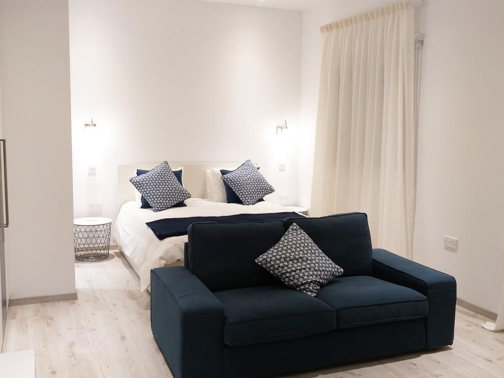 Olosuites 利马索尔 外观 照片