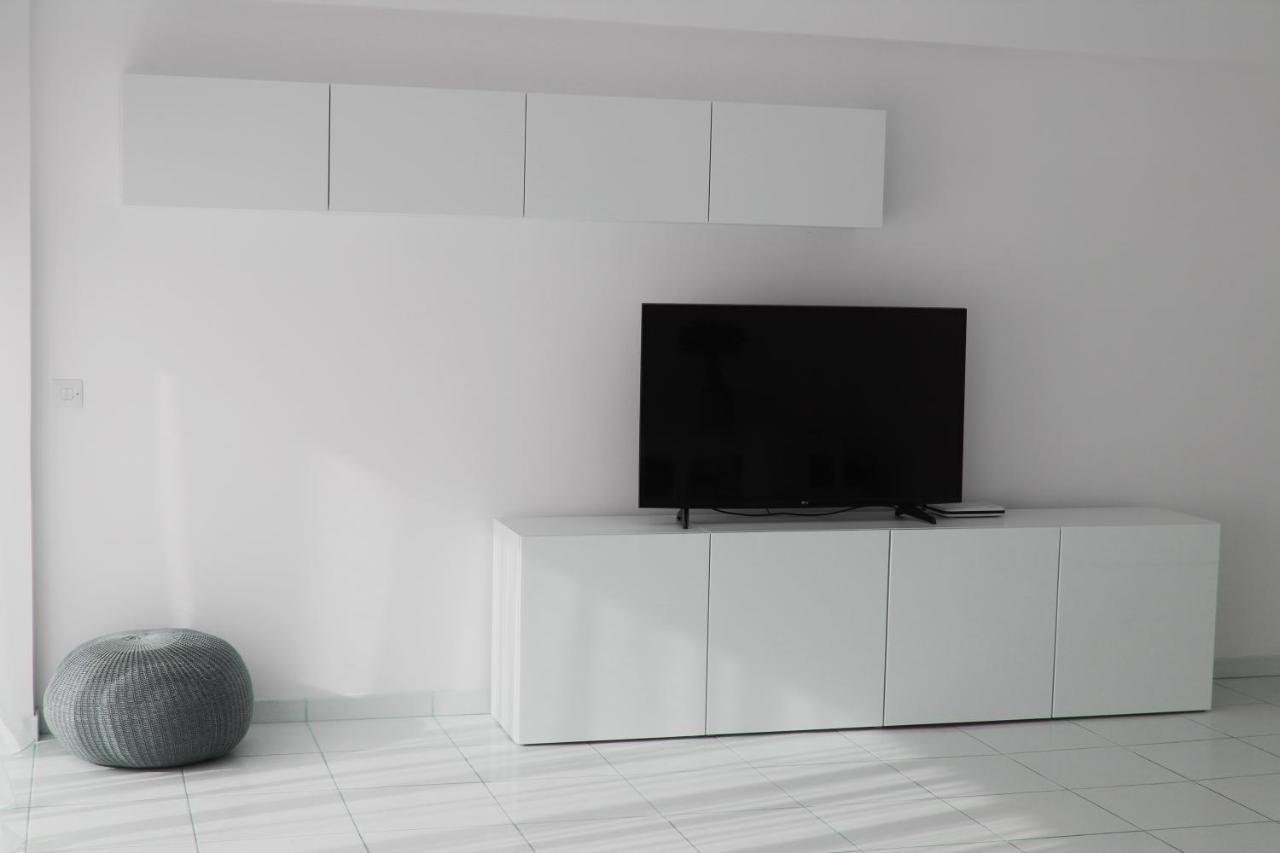 Olosuites 利马索尔 外观 照片
