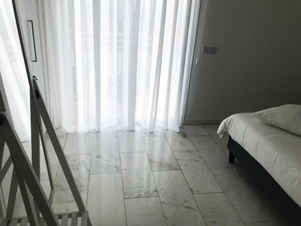 Olosuites 利马索尔 外观 照片
