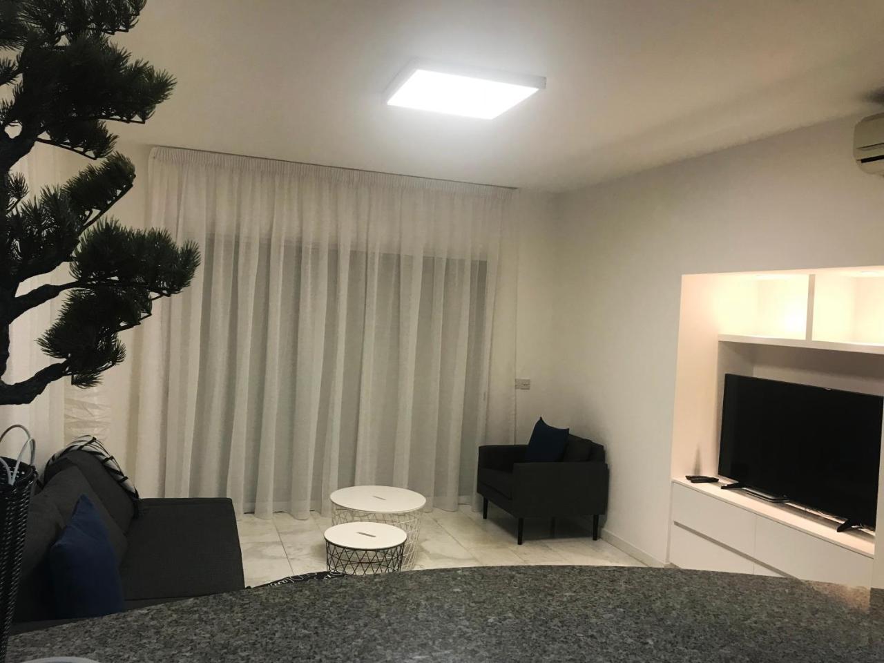 Olosuites 利马索尔 外观 照片